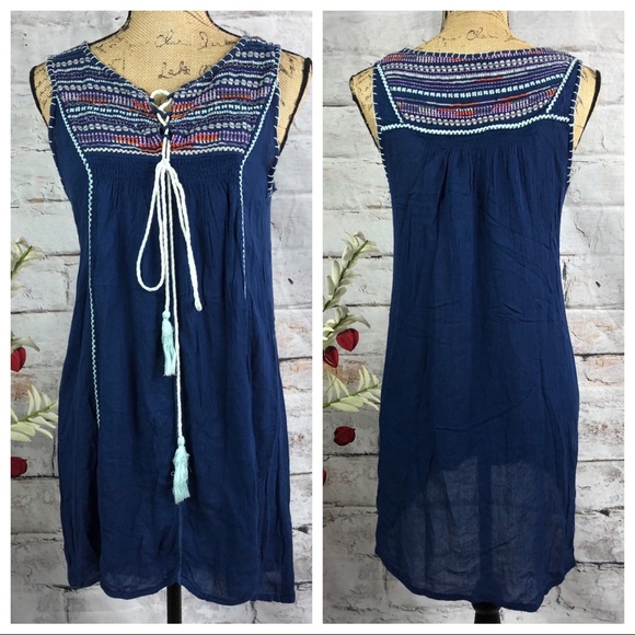 boutique Dresses & Skirts - Lovemarks BOHO Embroidered Tie Front Midi Dress